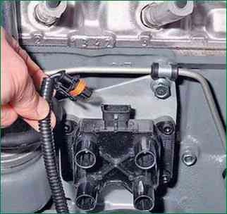 Checking the compression in the cylinders of the VAZ-2123 engine