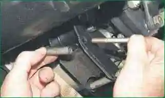 Як замінити опори двигуна ВАЗ-2123