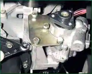 Як замінити ущільнення кронштейна масляного фільтра ВАЗ-2123