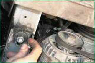 Niva Chevrolet water pump and alternator drive belt replacement