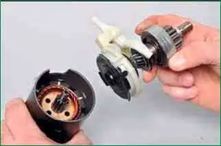 VAZ-2123 Anlasserreparatur