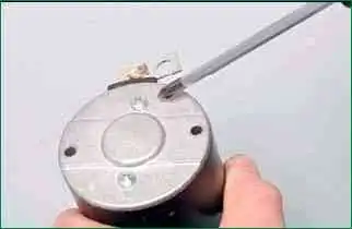 VAZ-2123 Anlasserreparatur