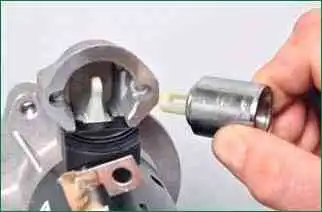 VAZ-2123 Anlasserreparatur