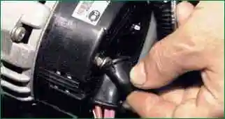 Снятие и установка генератора Niva Chevrolet