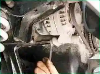 Снятие и установка генератора Niva Chevrolet