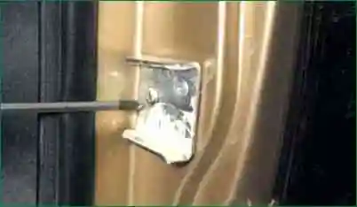 Disassembly and assembly of the tailgate Niva Chevrolet