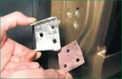 Disassembly and assembly of the tailgate Niva Chevrolet