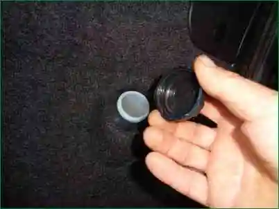 Disassembly and assembly of the tailgate Niva Chevrolet