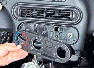 How to remove the VAZ-2123 heating and ventilation control unit