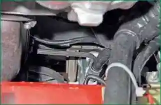 Як зняти та поставити компресор кондиціонера ВАЗ-2123