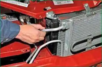 How to remove the VAZ-2123 air conditioner condenser