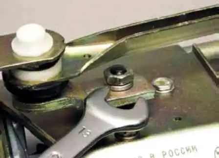 Reparación y reemplazo de limpiaparabrisas th Niva Chevrolet