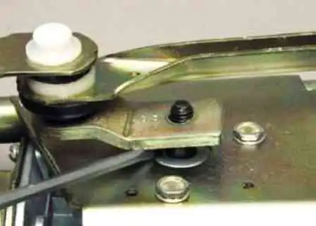 Reparación y reemplazo de limpiaparabrisas Niva Chevrolet