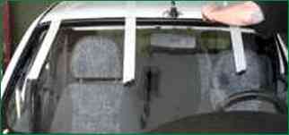 How to replace windows on a Chevrolet Niva