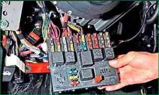 How to remove instrument panel VAZ-2123 from 2009