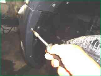 Chevrolet Niva-ның алдыңғы бамперін қалай алып тастауға болады 2009