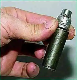 Заміна штанг задньої підвіски Niva Chevrolet