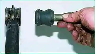 Заміна штанг задньої підвіски Niva Chevrolet