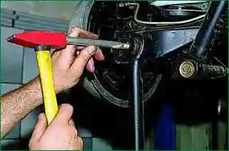 Заміна штанг задньої підвіски Niva Chevrolet