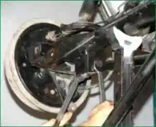 Austausch der Hinterachse VAZ-2123