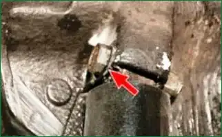 Конструкция задней подвески ВАЗ-2123 Конструкция задней подвески ВАЗ-2123