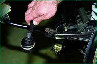 Niva Chevrolet steering rod replacement