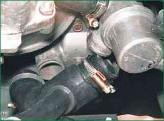 Extracción e instalación de un motor Chevrolet Niva