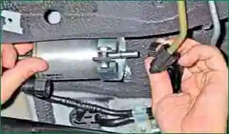 Reemplazo del filtro de combustible Niva Chevrolet Reemplazo del filtro de combustible Niva Chevrolet