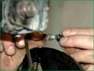 Як замінити задній робочий циліндр гальм Niva Chevrolet