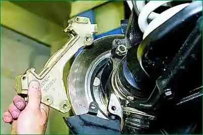 Заміна гальмівного диска Niva Chevrolet Заміна гальмівного диска Niva Chevrolet