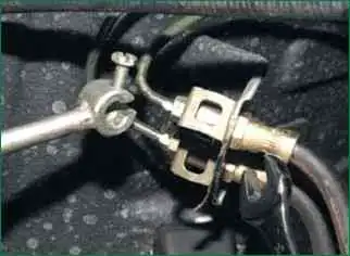 Замена тормозных шлангов и трубок Niva Chevrolet