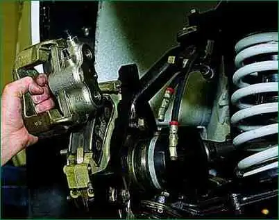 Замена суппорта переднего тормоза Niva Chevrolet