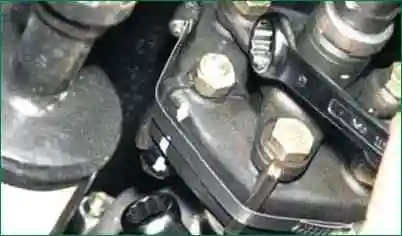 Removing and installing the Niva Chevrolet intermediate shaft