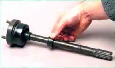 Removing and installing Niva Chevrolet intermediate shaft