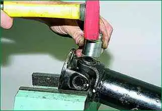 Ремонт карданного валу на ВАЗ-2123