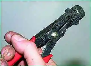 Repair of VAZ-2123 front wheel drives