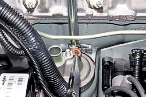 Как прочистить систему вентиляции картера двигателя Нива Шевроле