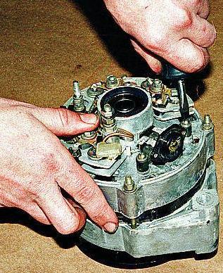 Проверка и ремонт генератора автомобиля УАЗ Патриот