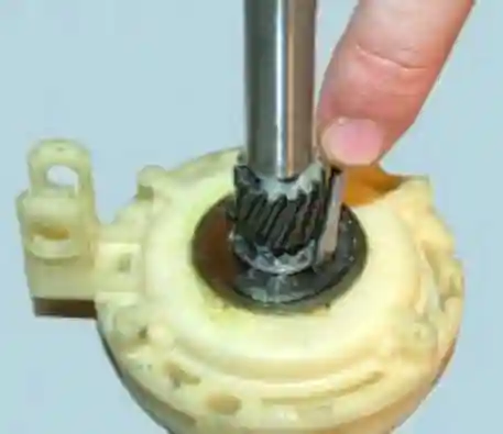 Снятие и ремонт стартера AZE 2517