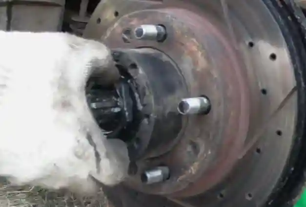 Снятие и установка ступицы переднего колеса УАЗ Патриот