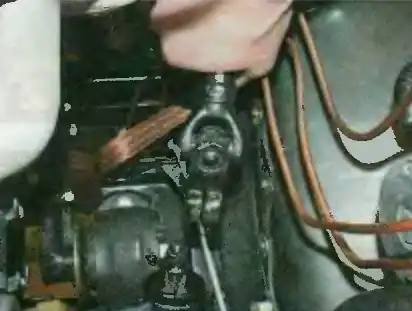 Снятие и установка элементов гидравлической системы рулевого управления автомобиля УАЗ Патриот