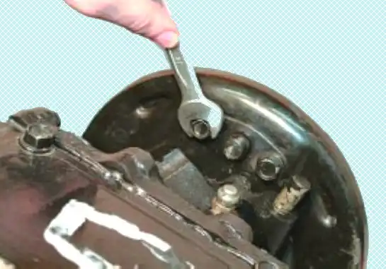 Снятие и установка элементов стояночного тормоза УАЗ Патриот