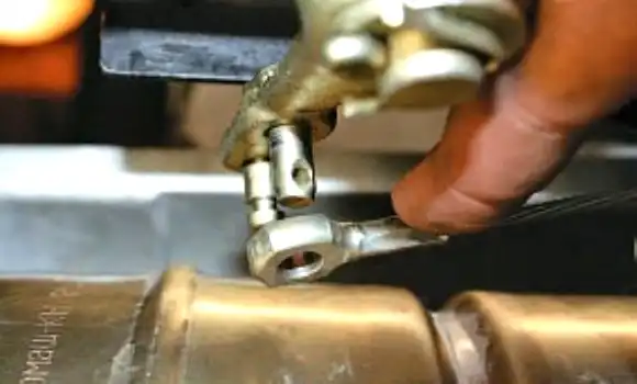 Снятие и установка элементов стояночного тормоза УАЗ Патриот