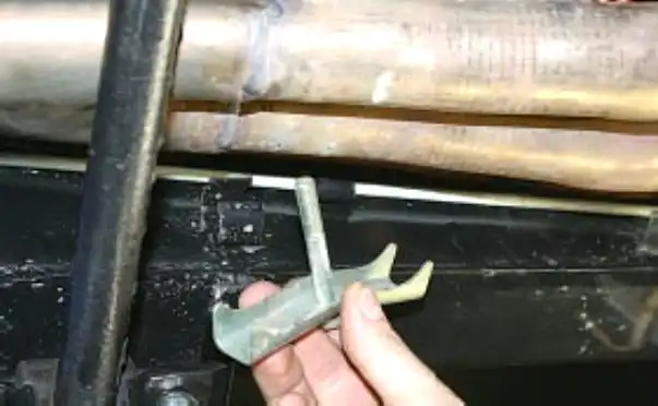 Снятие и установка коробки передач автомобиля УАЗ Патриот