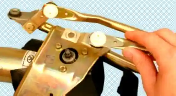 Очиститель ветрового стекла автомобиля Лада Приора