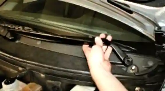 Очиститель ветрового стекла автомобиля Лада Приора