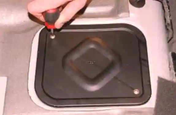 Снятие и установка топливного модуля автомобиля Лада Приора Снятие и установка топливного модуля автомобиля Лада Приора