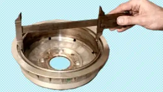 Проверка состояния тормозной системы автомобиля Лада Приора