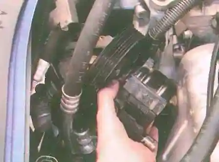 Renault Замена насоса гидроусилителя рулевого управления Renault Logan