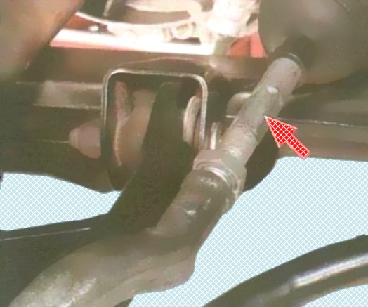 Reemplazo del extremo de la barra de acoplamiento exterior de Renault Logan